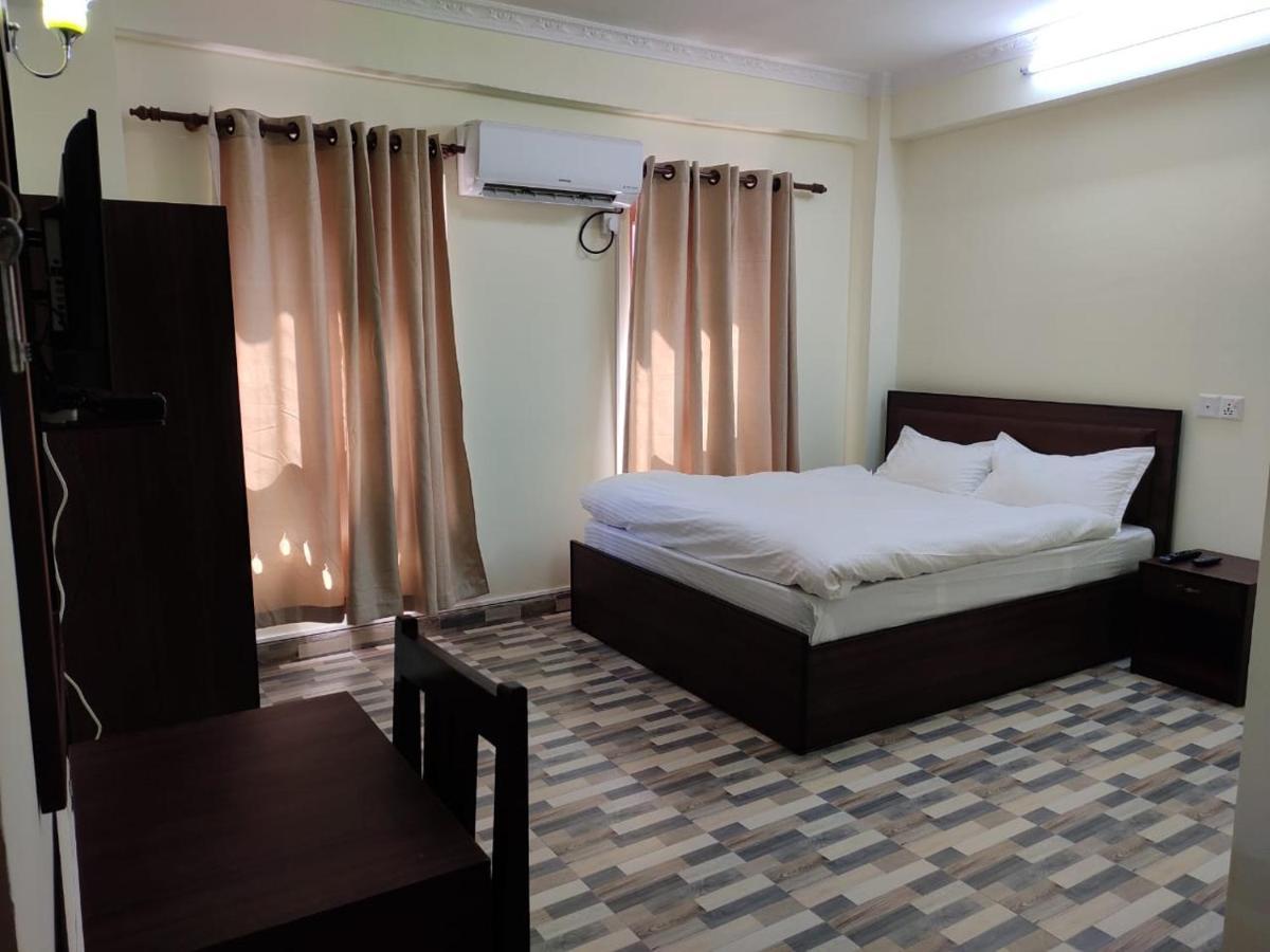Pashupati View Hotel Kathmandu Ngoại thất bức ảnh